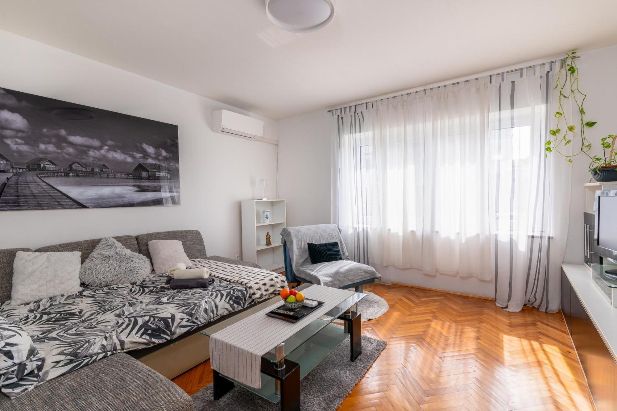 Apartman Milijana 파자나 외부 사진